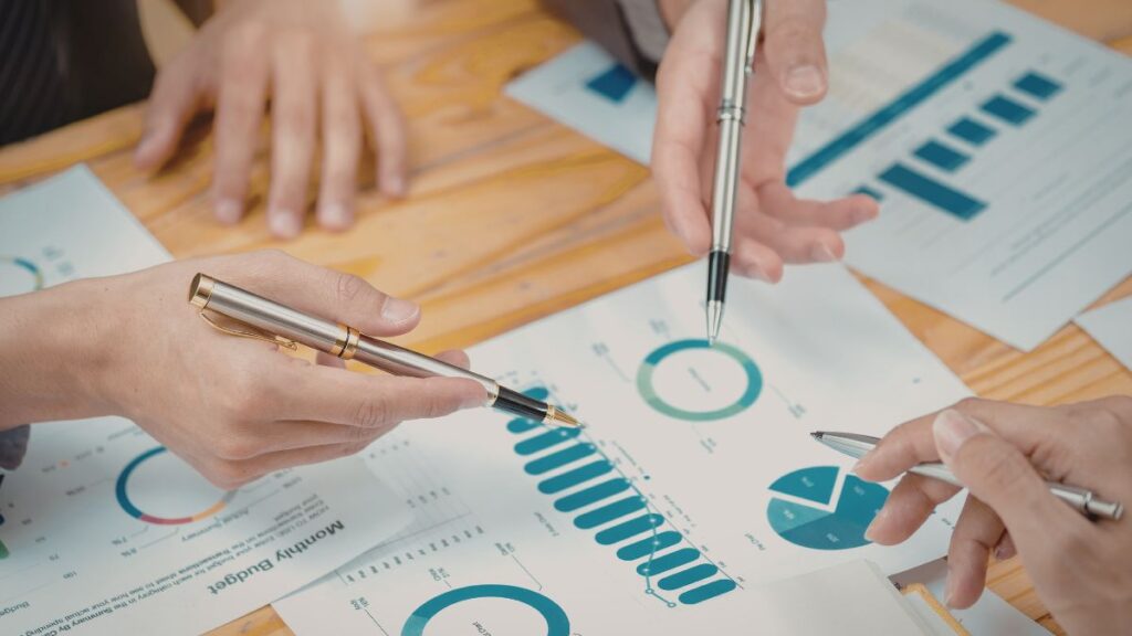 Global Companies Outsource Data Operations to India